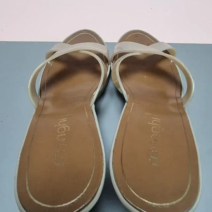 [BUNJANG] menghi Jelly Sandal Heels / menghi 젤리240 샌들 힐