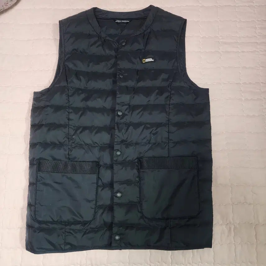 [BUNJANG] National Geographic Lightweight Padded Vest Black / 내셔널지오그래픽 경량 패딩 조끼 블랙