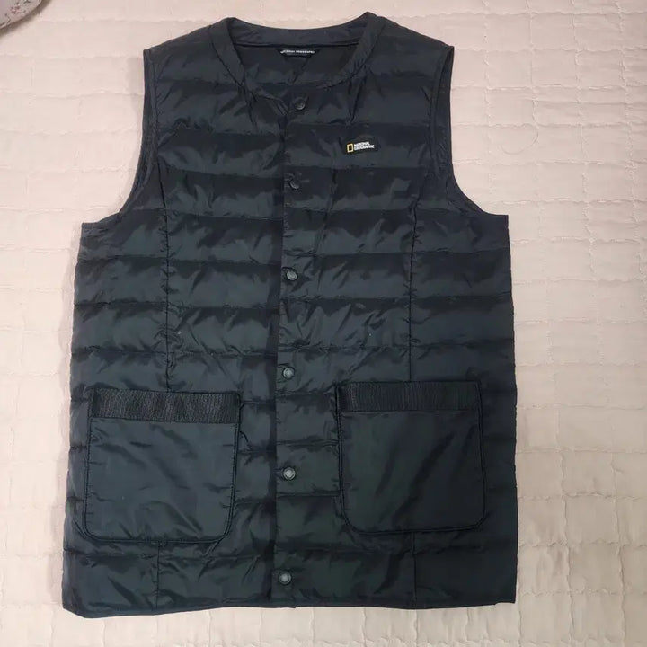 [BUNJANG] National Geographic Lightweight Padded Vest Black / 내셔널지오그래픽 경량 패딩 조끼 블랙