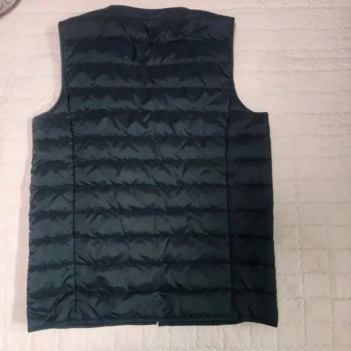 [BUNJANG] National Geographic Lightweight Padded Vest Black / 내셔널지오그래픽 경량 패딩 조끼 블랙