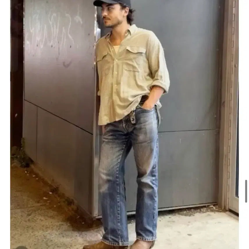 [BUNJANG] Levi's 517 Dark Wash Bootcut Jeans / (32) 새상품 리바이스 517 부츠컷 다크 워시 데님