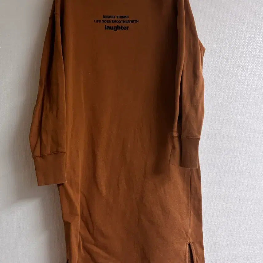 [BUNJANG] Mickey Mouse Brown Sweatshirt / 미키마우스 프린팅 맨투맨 브라운