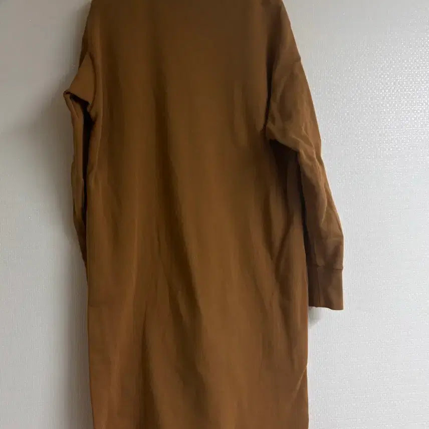 [BUNJANG] Mickey Mouse Brown Sweatshirt / 미키마우스 프린팅 맨투맨 브라운