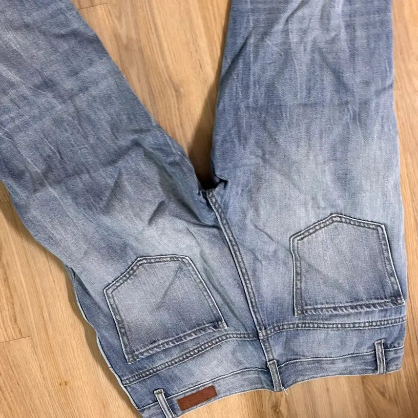 [BUNJANG] Distressed Denim Jeans / 찢어진 청바지 데님팬츠