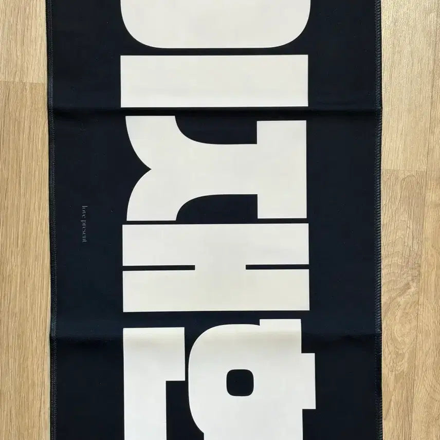 [BUNJANG] The Boyz Hyunjae Love Present Slogan / 더보이즈 현재 이재현 슬로건 love present