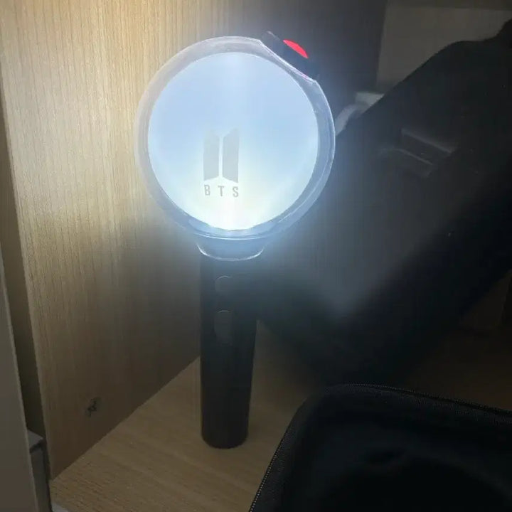 [BUNJANG] BTS Light Stick Ver. 2 + Case / 방탄소년단 응원봉 Ver.2 + 케이스