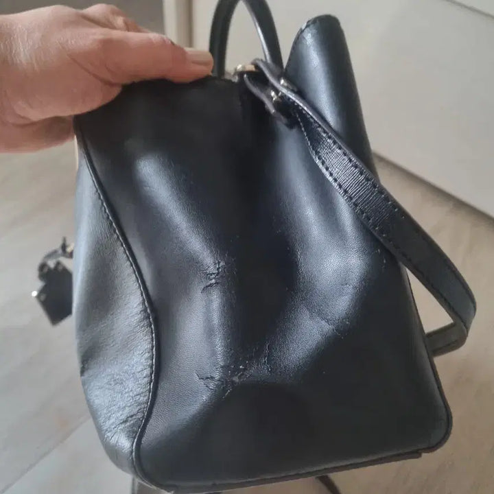 [BUNJANG] Fendi Trésor Bag Black Shoulder/Tote Bag / 펜디트류즈백