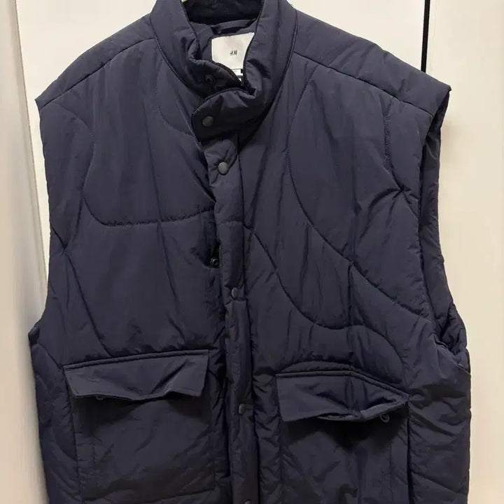 [BUNJANG] H&amp;M Quilted Padded Vest Navy / H&amp;M 퀼팅 패딩 조끼 네이비