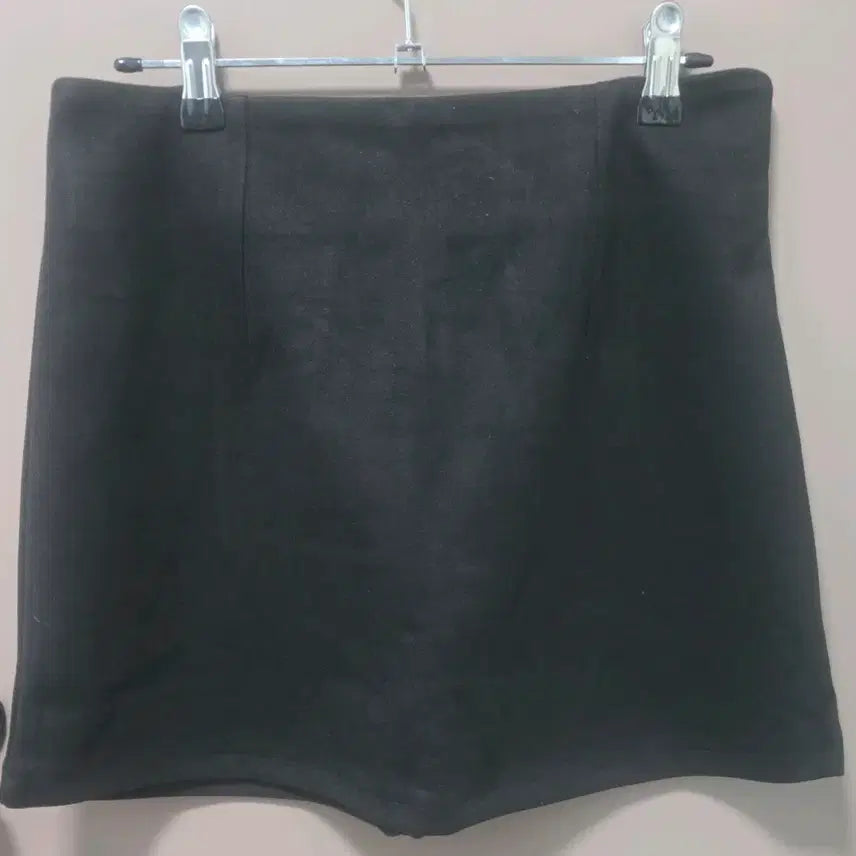 [BUNJANG] A-Line Mini Skirt - Black - Size: L / (새제품)A라인 뒤지퍼 미니스커트