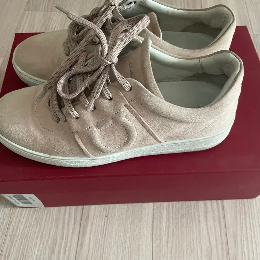 [BUNJANG] Ferragamo Suede Sneakers / 페라가모 스웨이드 스니커즈