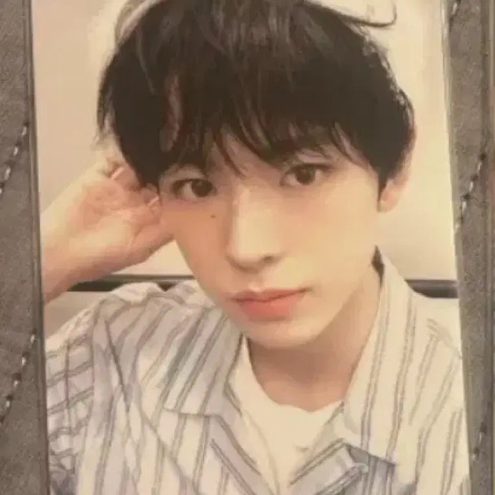 [BUNJANG] NMIXX Haewon 25 Season's Greetings Photocard / 엔위시 베레모 유우시 포토카드 25시즌그리팅