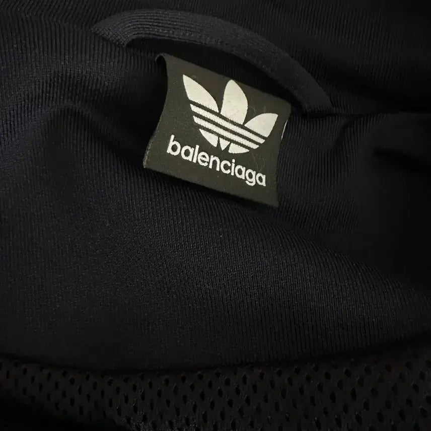 [BUNJANG] Adidas x Balenciaga Track Jacket Navy / [3]발렌시아가 x 아디다스 트랙자켓 네이비