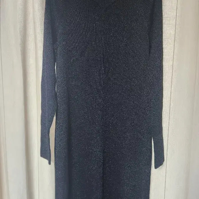 [BUNJANG] COS Metal Black V-Neck Long Dress / COS 코스 메탈 블랙 V넥 롱 원피스