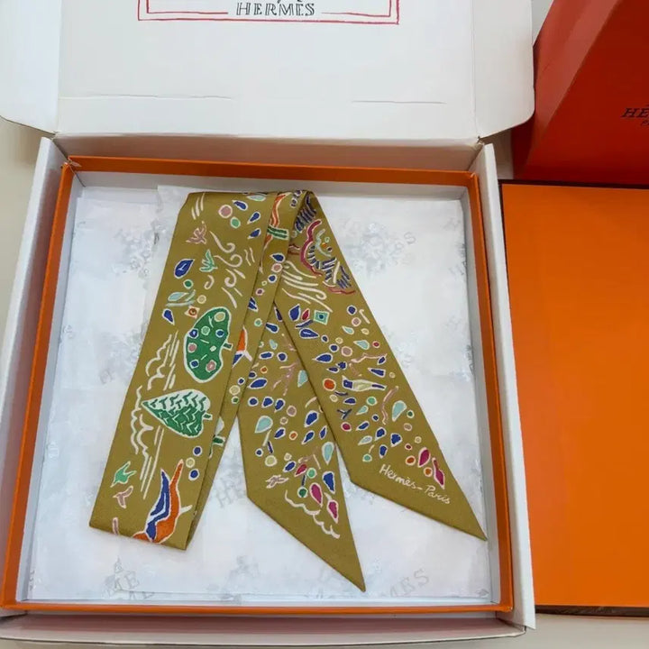 [BUNJANG] Hermes Twilly Scarf / 에르메스 트윌리 스카프 카키