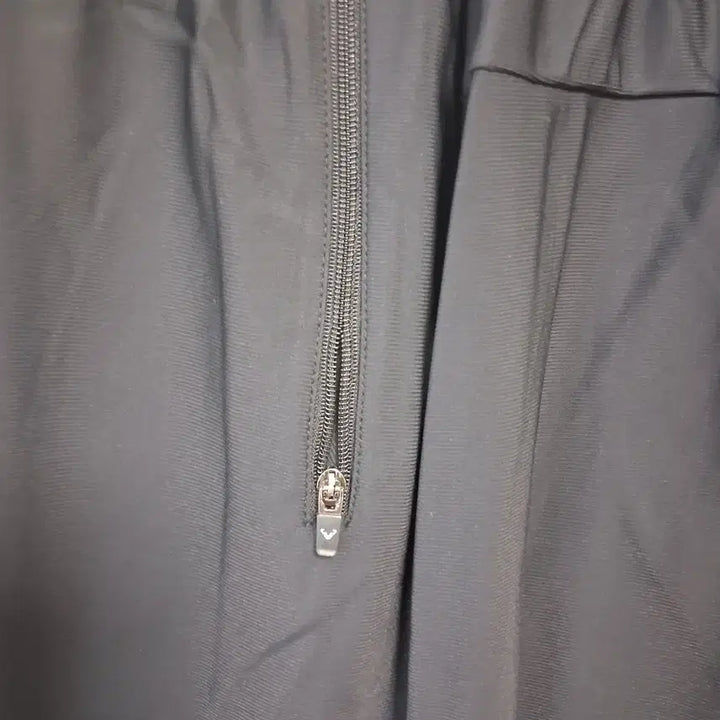 [BUNJANG] Training Suit Set L (New) / 다이나핏 트레이닝복 춘추용 세트 XL 새상품