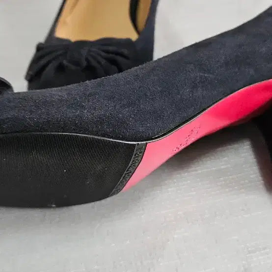 [BUNJANG] BABARA Navy Suede Ribbon Heels / BABARA 바바라 네이비 스웨이드 리본힐
