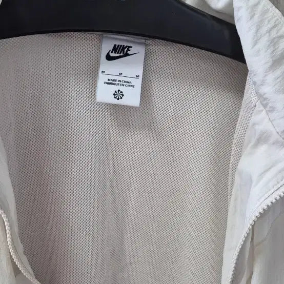 [BUNJANG] Nike Women's Windbreaker Jacket / 나이키 바람막이 여성 m