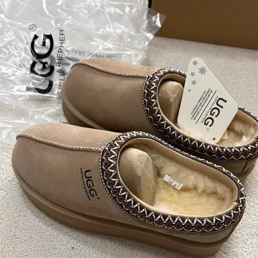 [BUNJANG] UGG Hippie Platform Slippers / 호주 어그 정품 UGG의 히피플랫폼 36 새상품