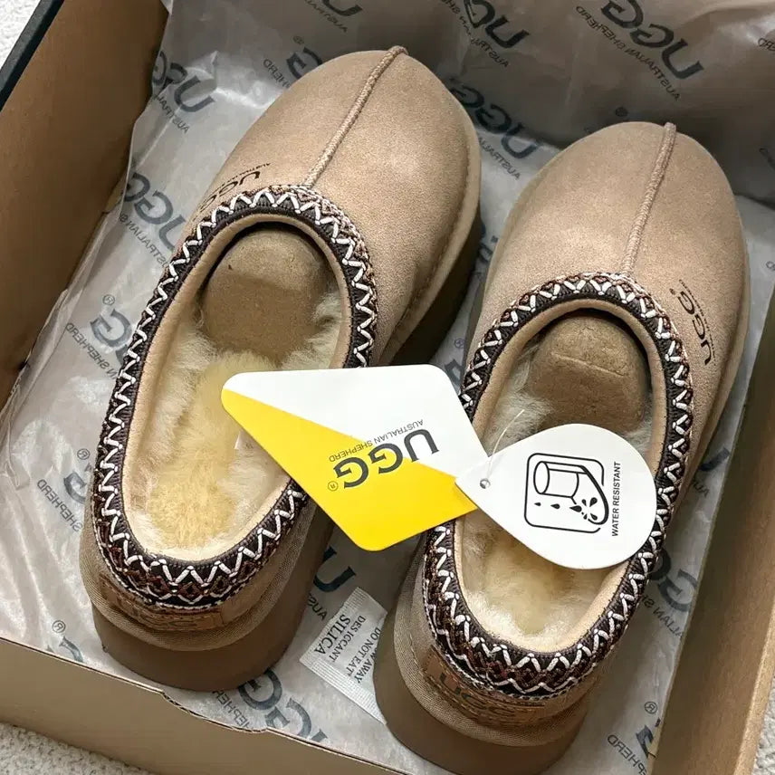 [BUNJANG] UGG Hippie Platform Slippers / 호주 어그 정품 UGG의 히피플랫폼 36 새상품
