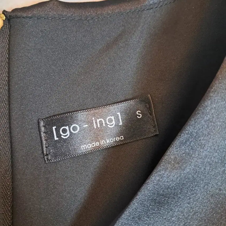 [BUNJANG] Satin Blouse / (55)상태좋은  셔링 새틴 블라우스