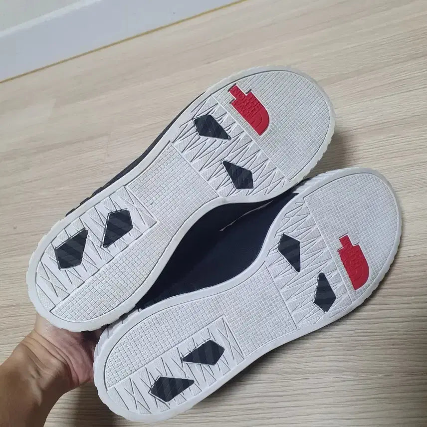 [BUNJANG] The North Face Slip-on 250 Shoes / 노스페이스 슬립온 250