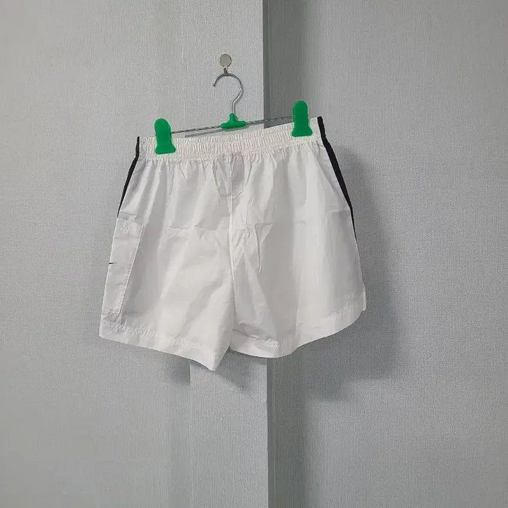 [SOLD OUT] 나이키 화이트 블랙 반바지/S/