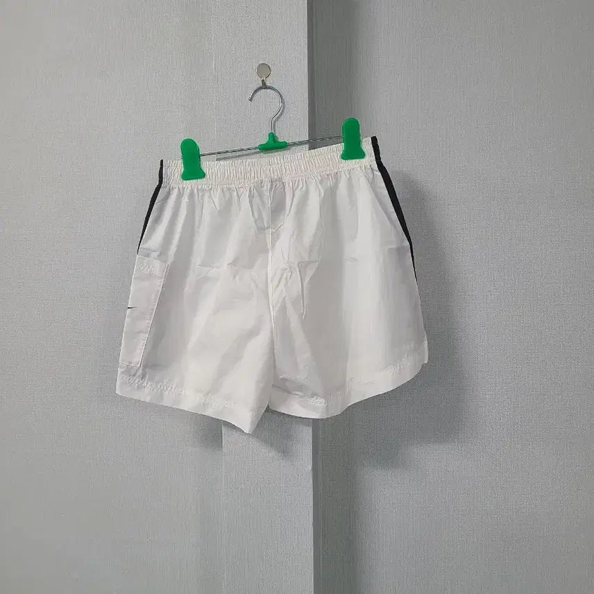 [SOLD OUT] 나이키 화이트 블랙 반바지/S/