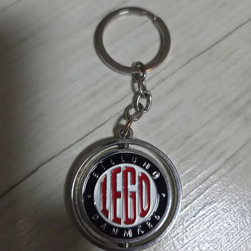[BUNJANG] Lego VIP Keyring / 레고 정품 VIP 키링 판매합니다.