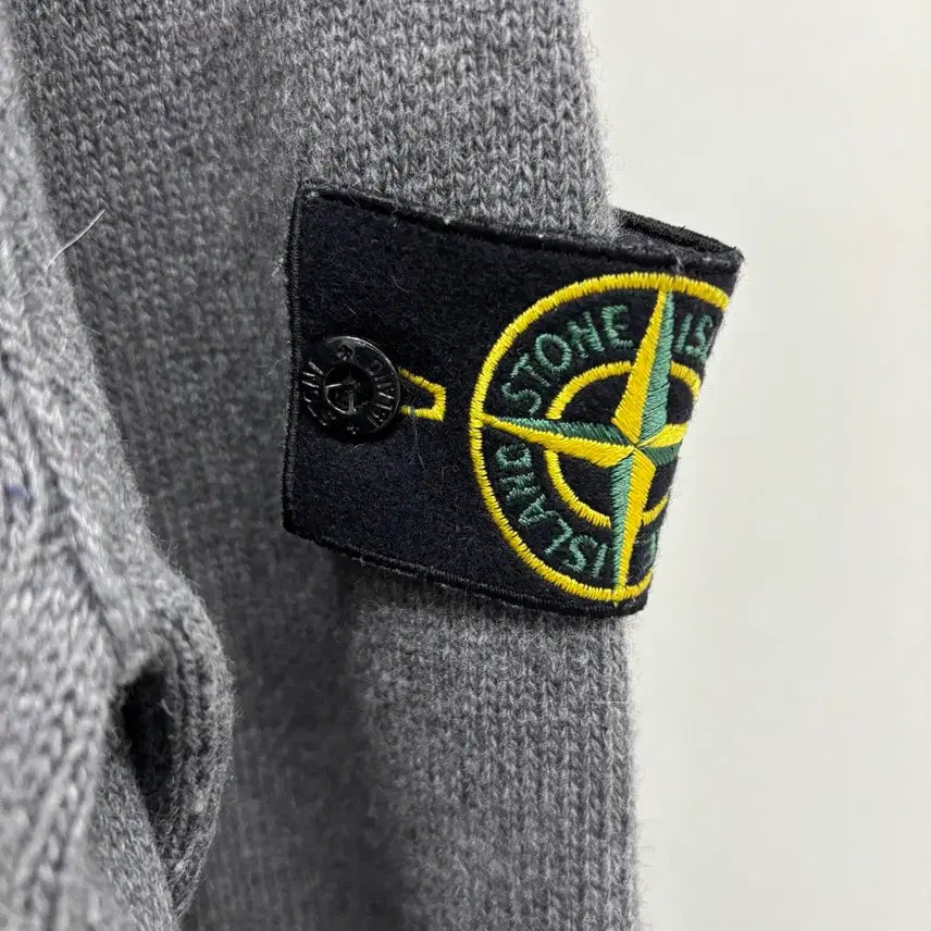 [BUNJANG] Stone Island Half-Zip Knit Sweater / [L]스톤아일랜드 반집업 니트