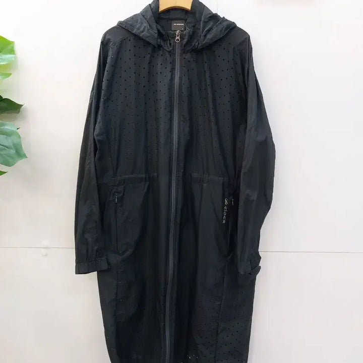 [SOLD OUT] 아이더 블랙 펀칭 롱 바람막이 후드 자켓 66~77
