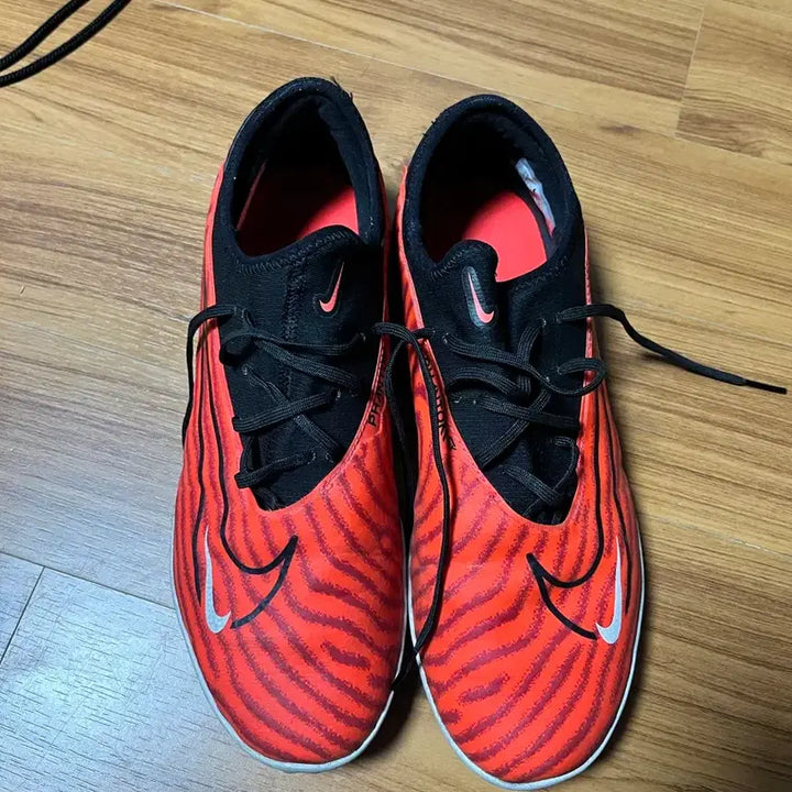 [BUNJANG] Nike React Phantom GX Pro TF Soccer Cleats / 나이키 리액트 팬텀 GX 프로 TF 275