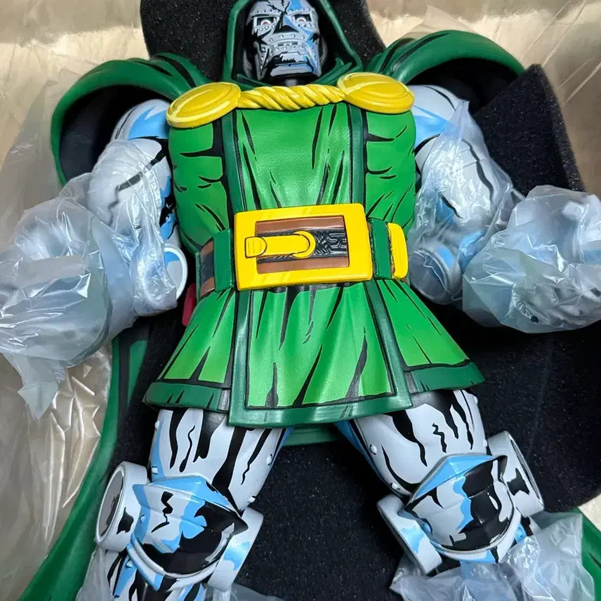 [BUNJANG] Marvel Doctor Doom MDO Soft Vinyl / Mondo 닥터둠 코믹스 소프비 피규어