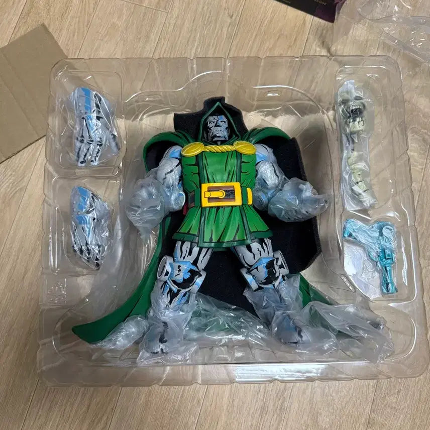 [BUNJANG] Marvel Doctor Doom MDO Soft Vinyl / Mondo 닥터둠 코믹스 소프비 피규어