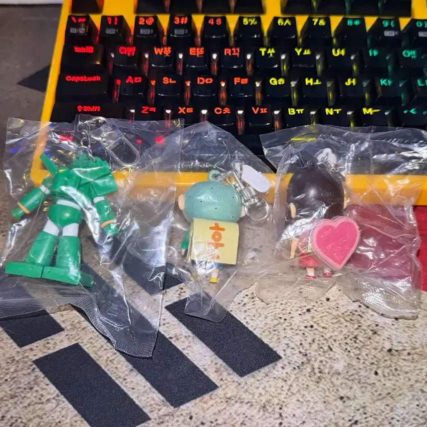 [BUNJANG] Crayon Shin-chan Robot/Shin-chan/Yuri Keyring Set / 짱구는못말려 키링 3종 (로봇/짱구/유리)