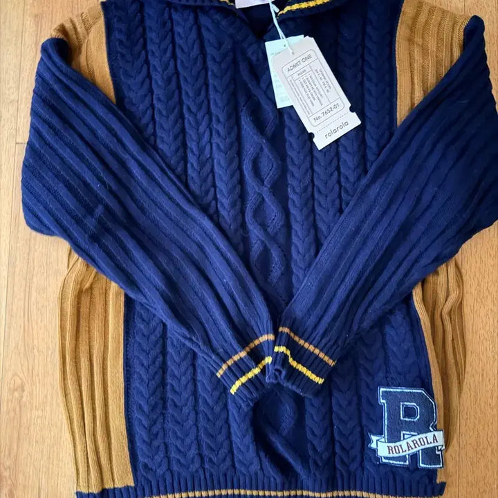 [BUNJANG] Rola Rola Navy Knit Sweater / 로라로라 니트