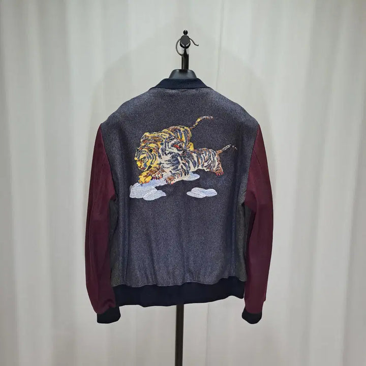 [BUNJANG] KENZO Tiger Embroidered Wool Blend Bomber Jacket L / (택포) KENZO 겐조 타이거 자수 울혼용 블루종 자켓 L B500