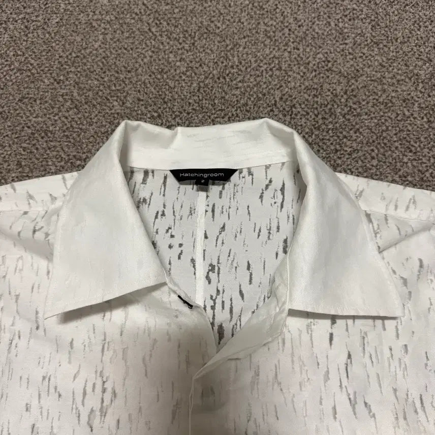 [BUNJANG] Haeching Room Size 2 Shirt / 2 해칭룸 셔츠