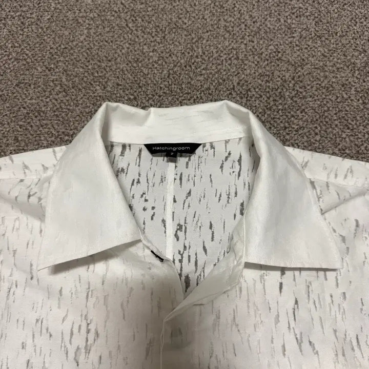 [BUNJANG] Haeching Room Size 2 Shirt / 2 해칭룸 셔츠