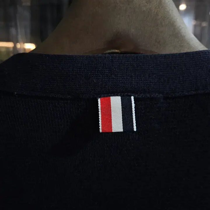 [BUNJANG] Thom Browne Milano Stitch Gold Button Cardigan Navy / [정품/새상품급/2사이즈] 톰브라운 밀라노스티치 금장 가디건 네이비