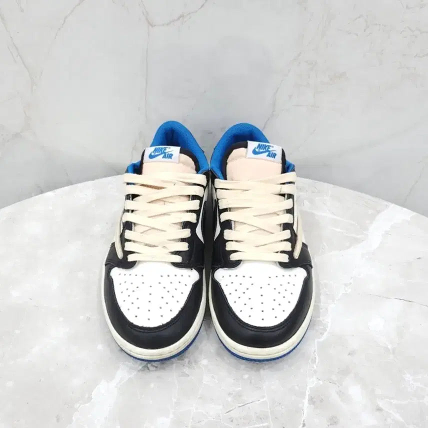 [BUNJANG] Nike Fragment Jordan 1 Scott Low Sneakers (Size 245) / 245 / 나이키 X 프라그먼트 조던1 스캇 로우 스니커즈