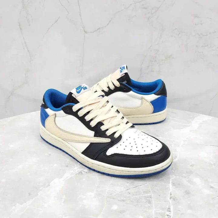 [BUNJANG] Nike Fragment Jordan 1 Scott Low Sneakers (Size 245) / 245 / 나이키 X 프라그먼트 조던1 스캇 로우 스니커즈