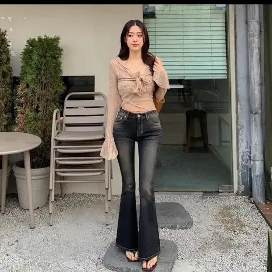 [BUNJANG] Hipnatics Wannabe Muse Normal Day New Rose Bootcut Pants / 에이블리 히프나틱 워너비뮤즈 보통의날 뉴로즈 부츠컷팬츠