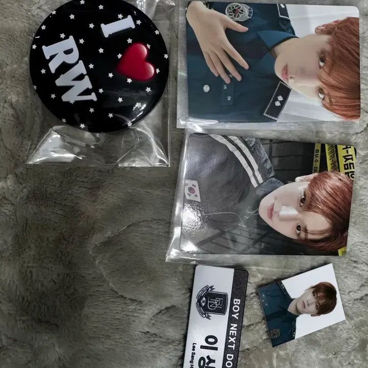 [BUNJANG] BOYNEXTDOOR Riwoo Photocard & Unofficial Goods / 보넥도 보이넥스트도어 리우 포토카드및 비공굿