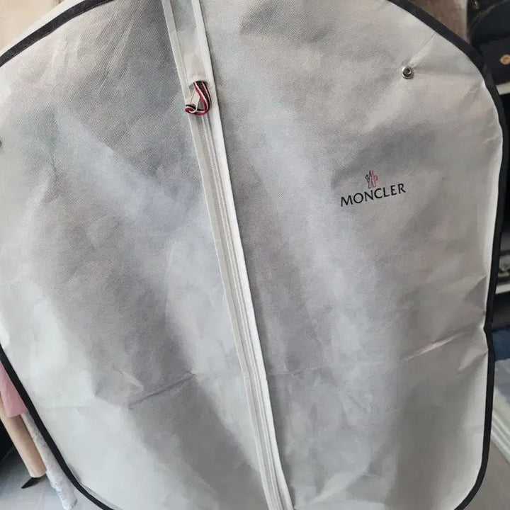 [BUNJANG] Moncler Maya 3 Puffer Jacket / 몽클레어 마야프 3 패딩 다크네이비