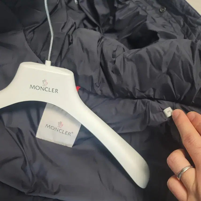 [BUNJANG] Moncler Maya 3 Puffer Jacket / 몽클레어 마야프 3 패딩 다크네이비