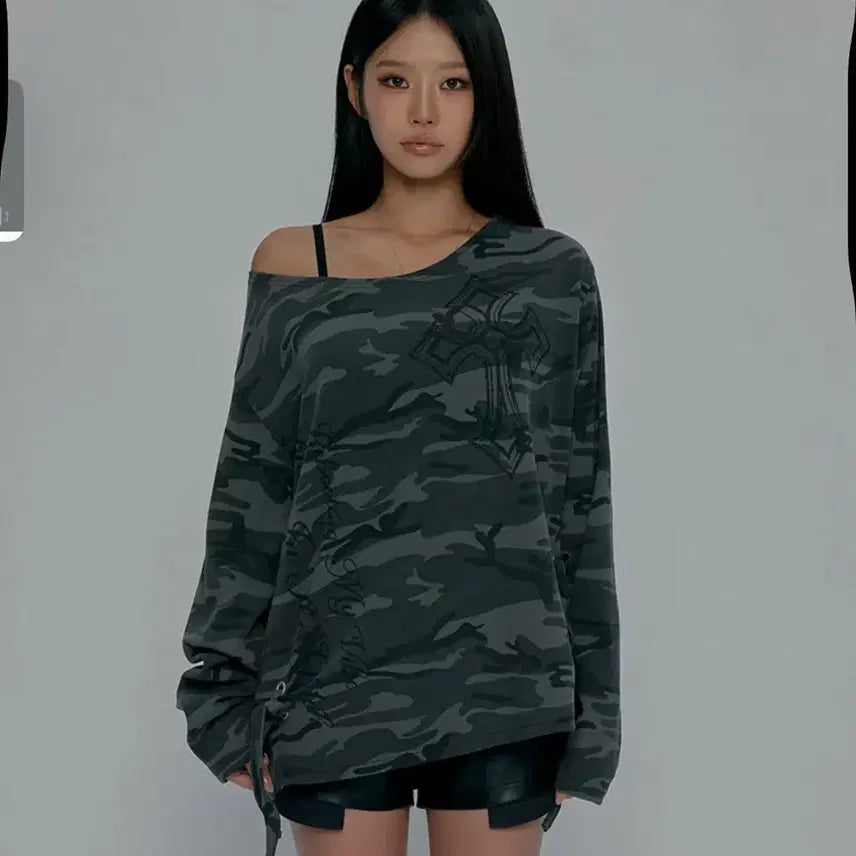 [BUNJANG] GilraArchive One Shoulder Graphic Long Sleeve Camo / 길라아카이브 원숄더 그래픽 롱슬리브 카모