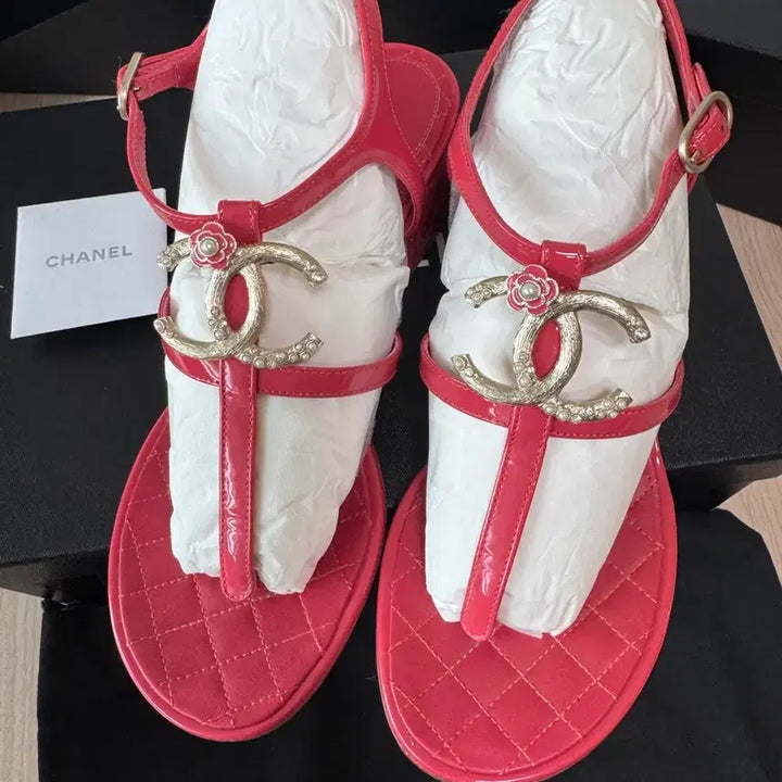 [BUNJANG] Chanel CC Logo Sandals / 샤넬 CC 로고 샌들 클래식 디자인 정품 싸게 팔아요