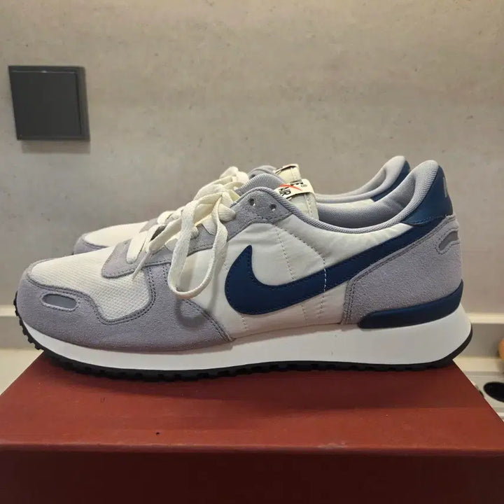 [BUNJANG] Nike Vortex 285 Sneakers / 나이키 볼텍스 285