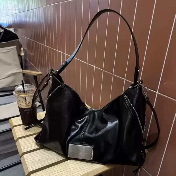 [BUNJANG] Matin Kim Leather Hobo Shoulder Bag (36cm) / 블랙 가죽 호보백 숄더백 마뗑킴 가방(36cm)새상품