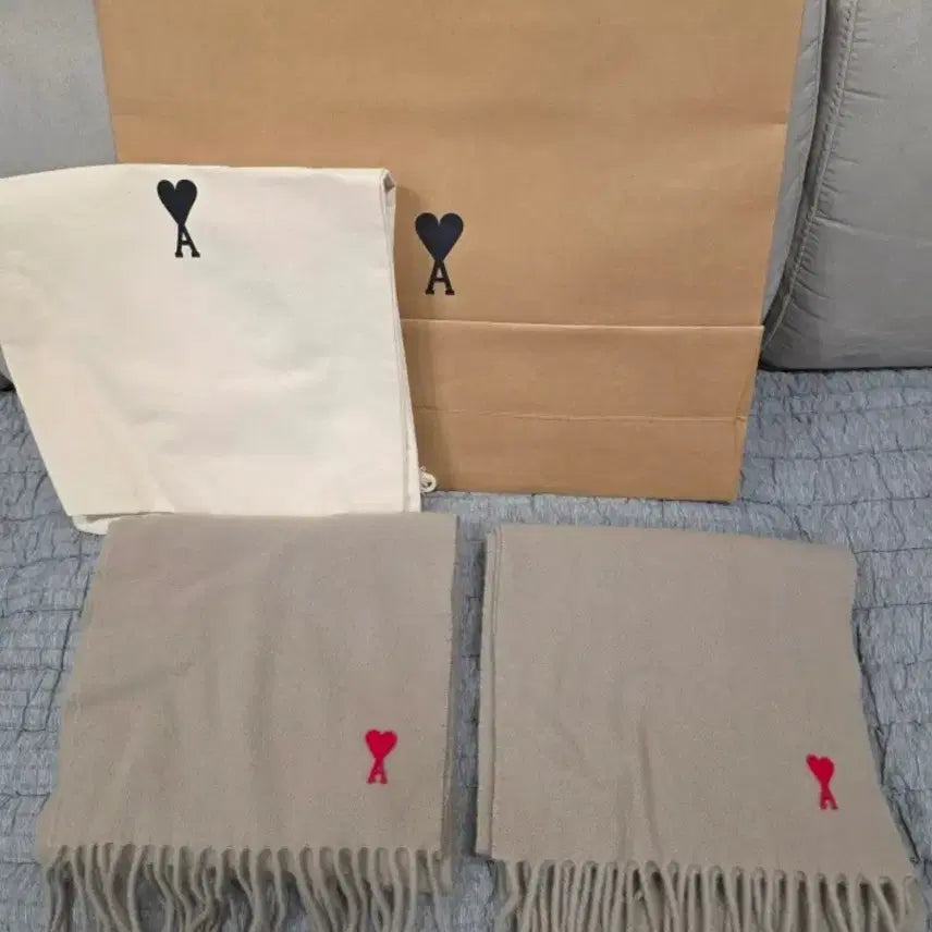[BUNJANG] AMI Paris Muffler Beige Scarf / 아미 파리스 머플러 새상품 2개